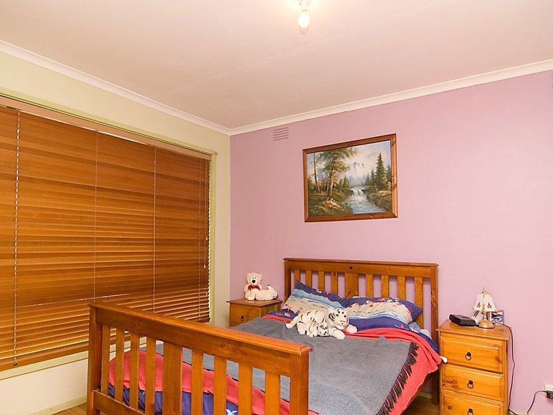 39 Regal Avenue, Thomastown VIC 3074