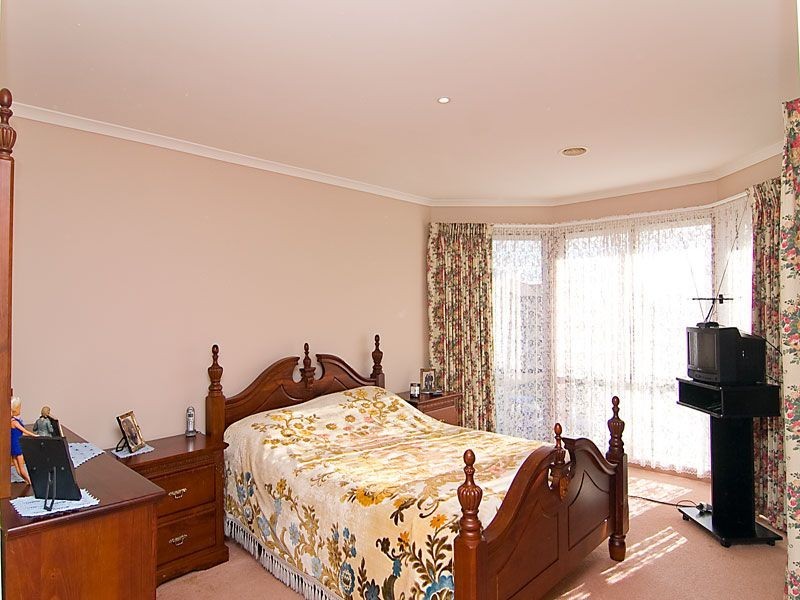 10 Lido Court, Epping VIC 3076