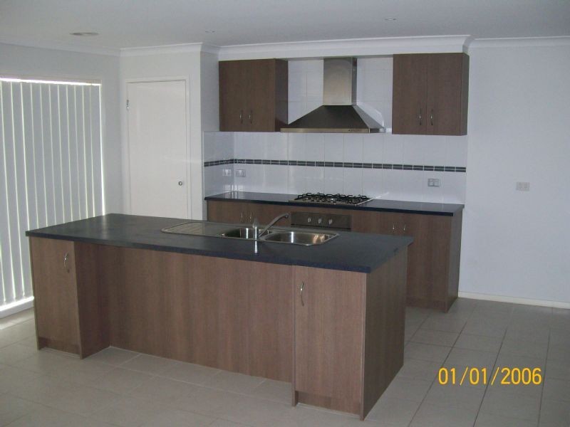 11 Shaftesbury Drive, Epping VIC 3076