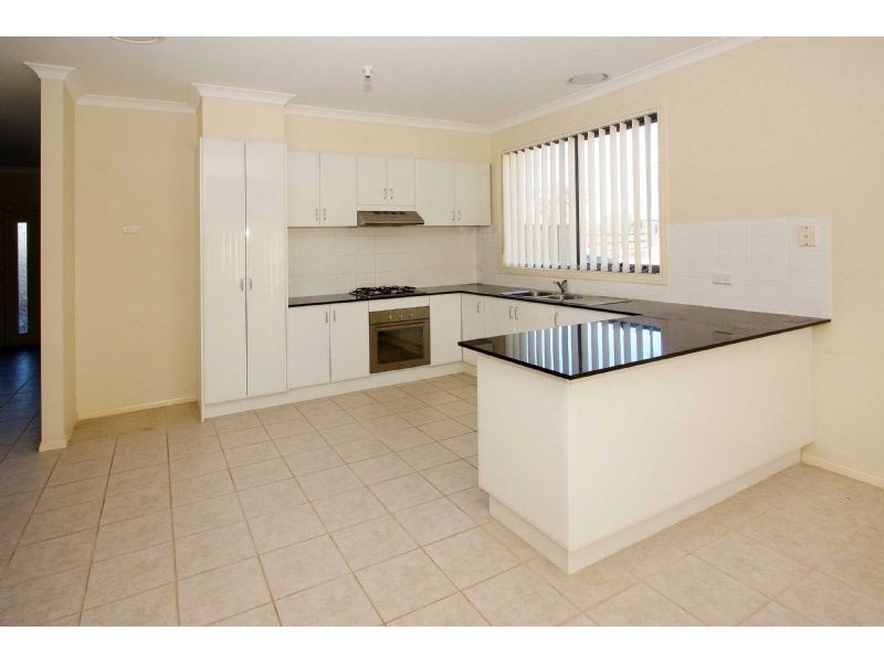 4/65 Pommel Crescent, Epping VIC 3076