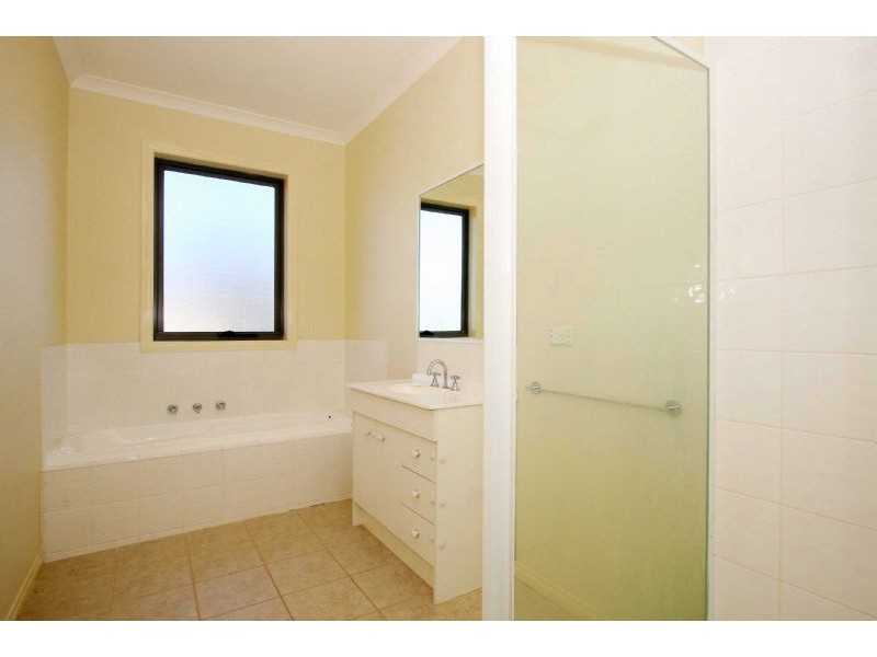 4/65 Pommel Crescent, Epping VIC 3076