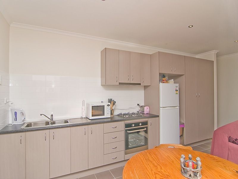 2/38 Church Street, Epping VIC 3076