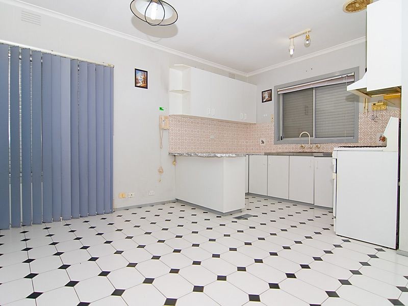 5 Judith Court, Lalor VIC 3075