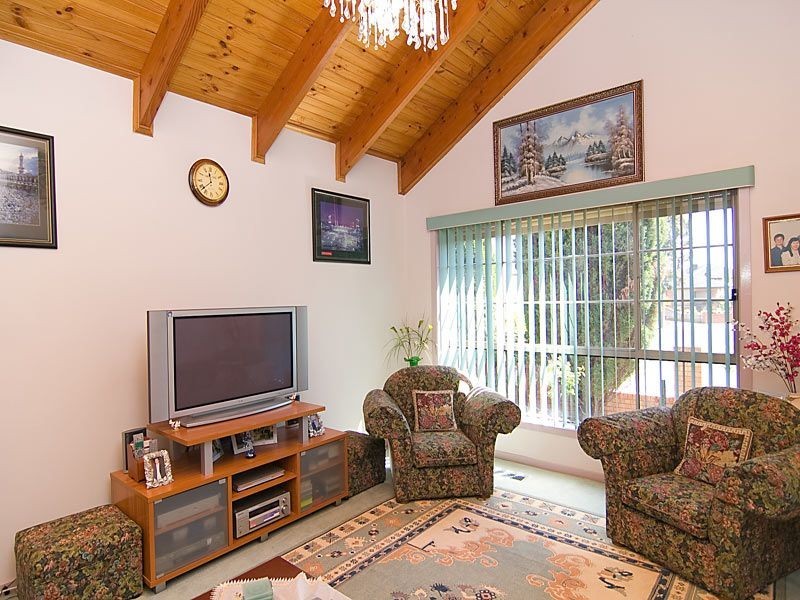 11 Herman Road, Lalor VIC 3075