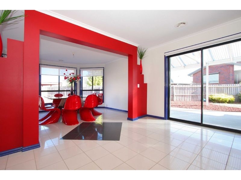 12 Elaine Close, Epping VIC 3076