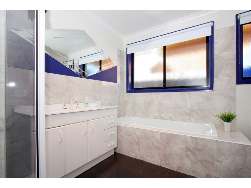 12 Elaine Close, Epping VIC 3076