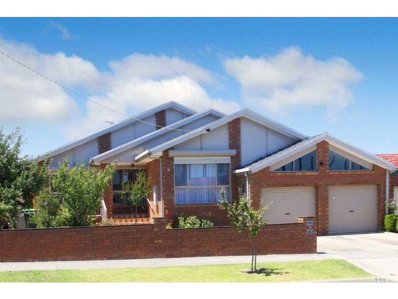 32 Pandora Avenue, Thomastown VIC 3074