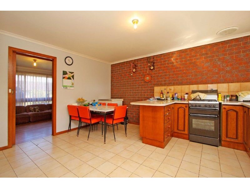 10/28 Spring Street, Thomastown VIC 3074