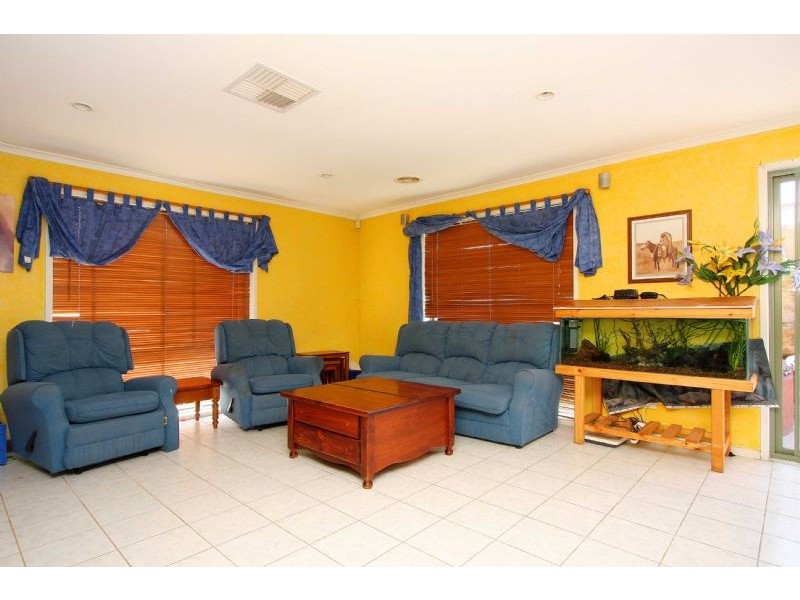 3 Foxglove Place, Epping VIC 3076