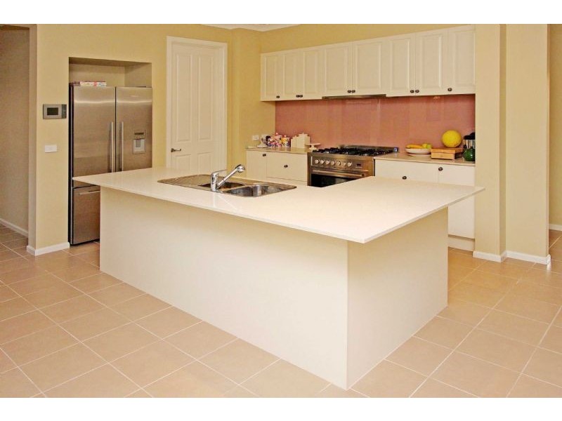 17 Mediterranean Way, Epping VIC 3076