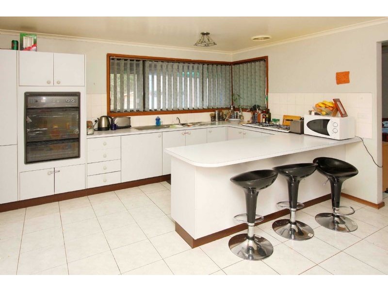 12 Martingale Court, Epping VIC 3076