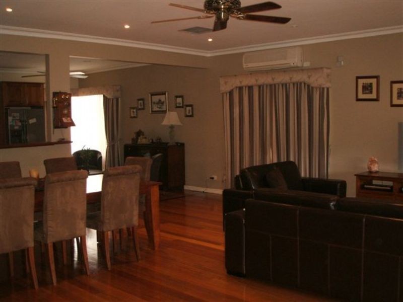 141 The Boulevard, Thomastown VIC 3074