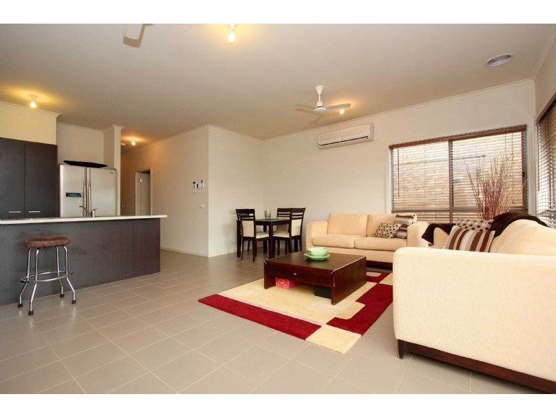 13 Rawlings Terrace, Epping VIC 3076