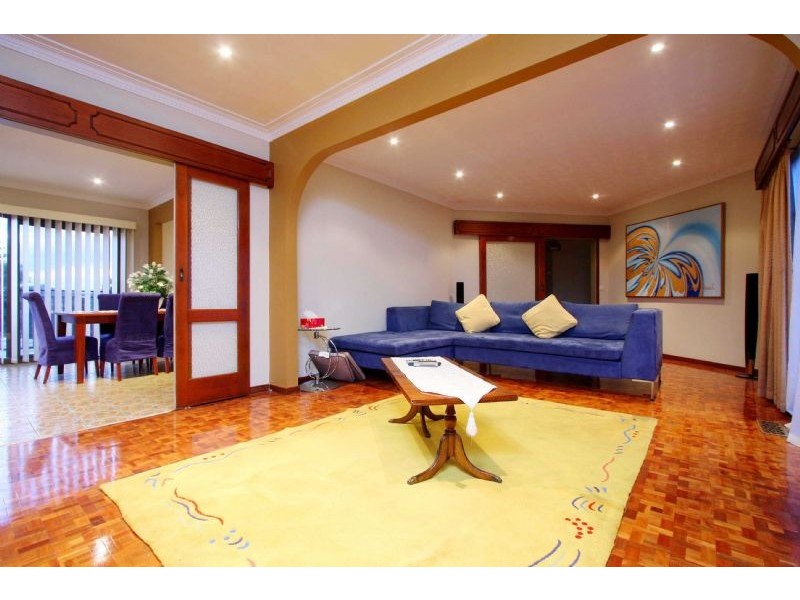 7 Greenstone Court, Thomastown VIC 3074
