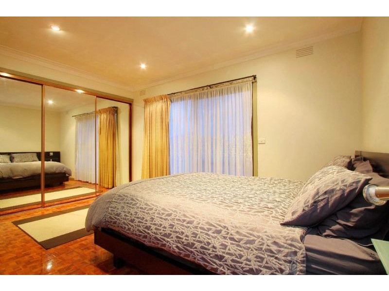7 Greenstone Court, Thomastown VIC 3074