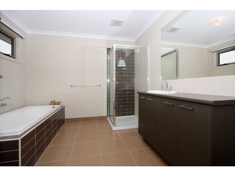 9  Hennessy Street, Epping VIC 3076