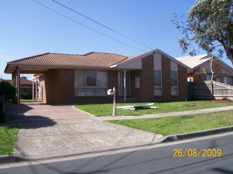 4 Romano Avenue, Mill Park VIC 3082