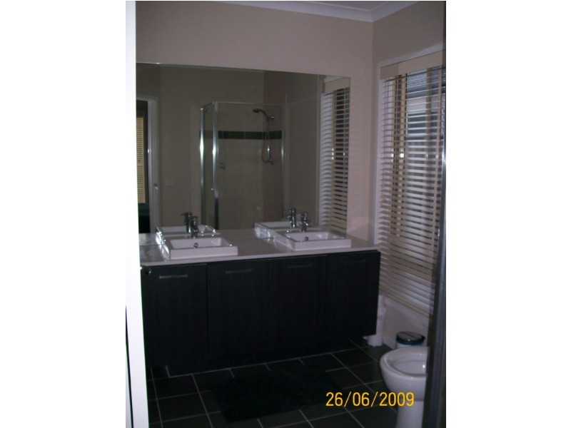 35 Greenfields Drive, Epping VIC 3076