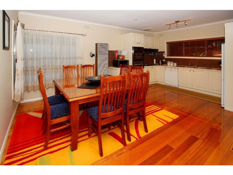 9 Festival Grove, Lalor VIC 3075