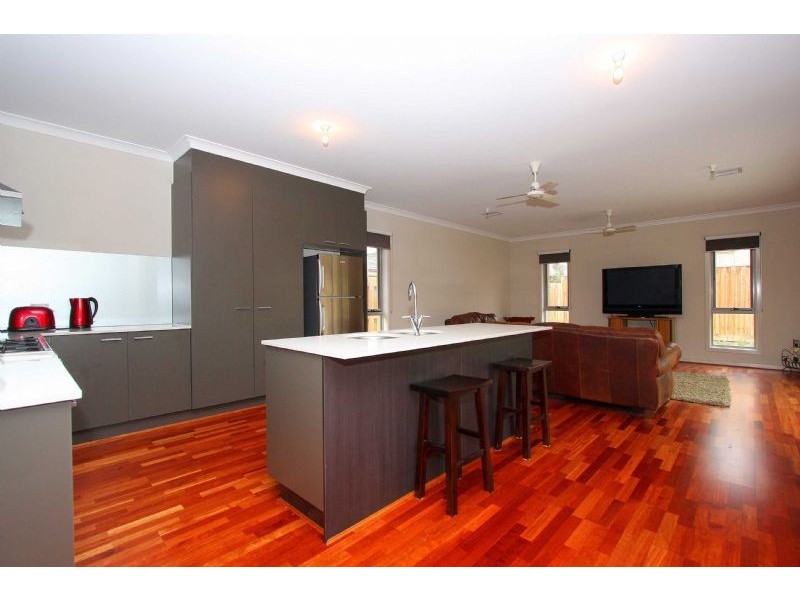 9 Hennessy street, Epping VIC 3076