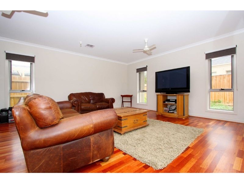 9 Hennessy street, Epping VIC 3076