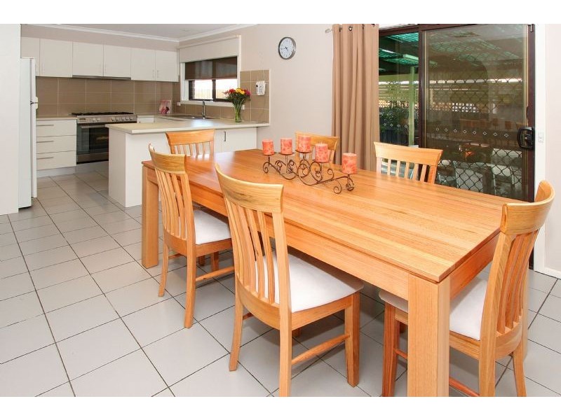 26 Horseshoe Crescent, Epping VIC 3076