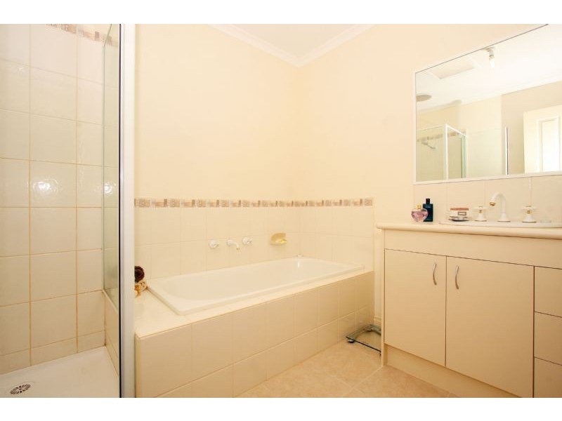 14/90 Edgars Road, Thomastown VIC 3074