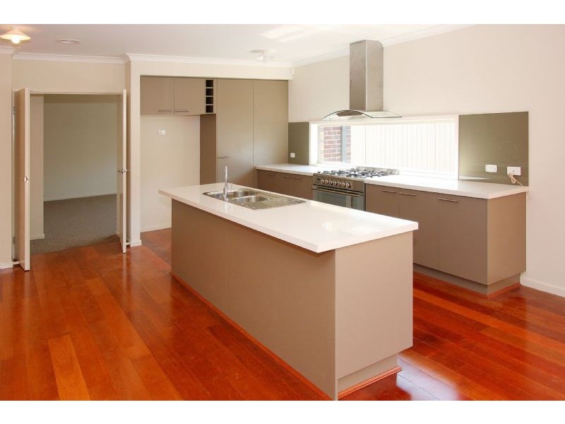 14 Nuthall Way, Epping VIC 3076