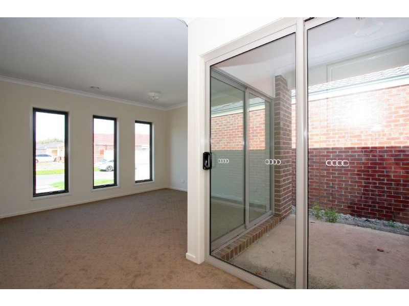 14 Nuthall Way, Epping VIC 3076