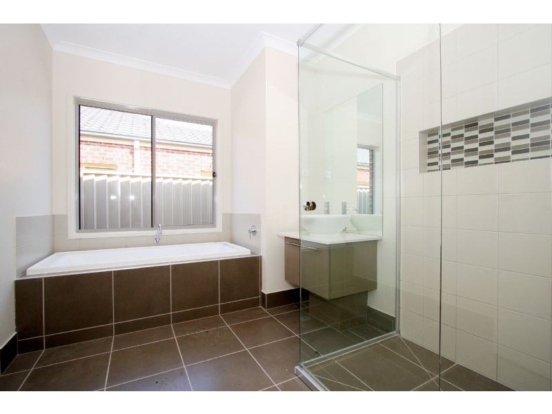 14 Nuthall Way, Epping VIC 3076