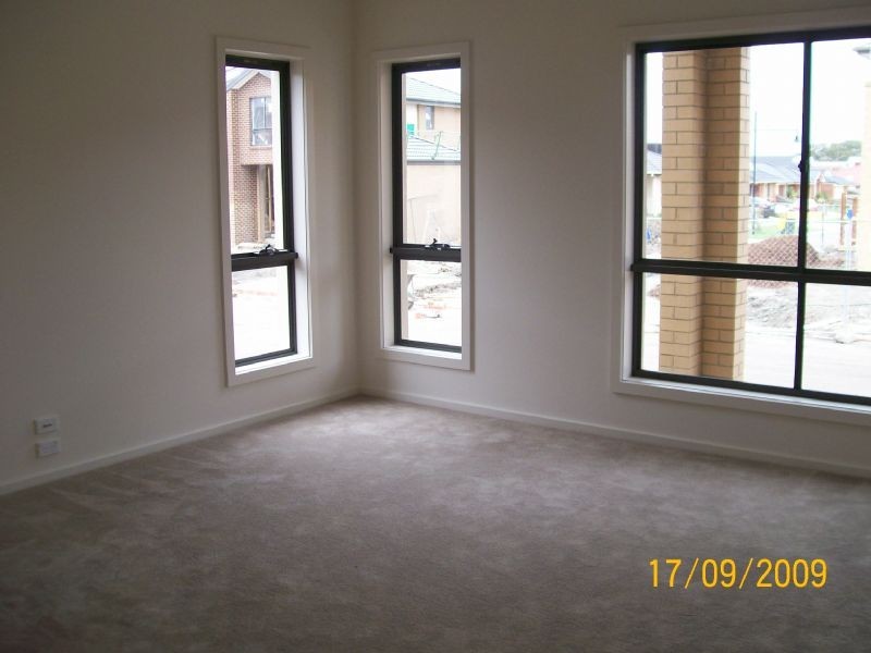 13 Bacchus Drive, Epping VIC 3076