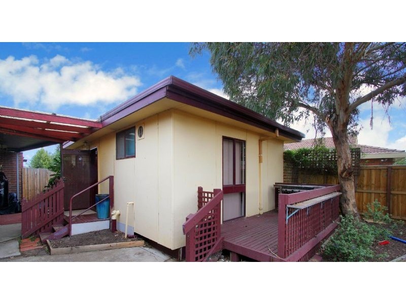 11 Winchester Avenue, Epping VIC 3076