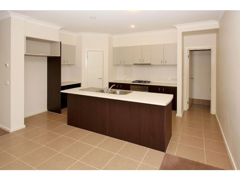 11 Raven Walk, Epping VIC 3076