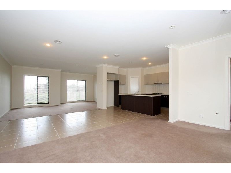 11 Raven Walk, Epping VIC 3076