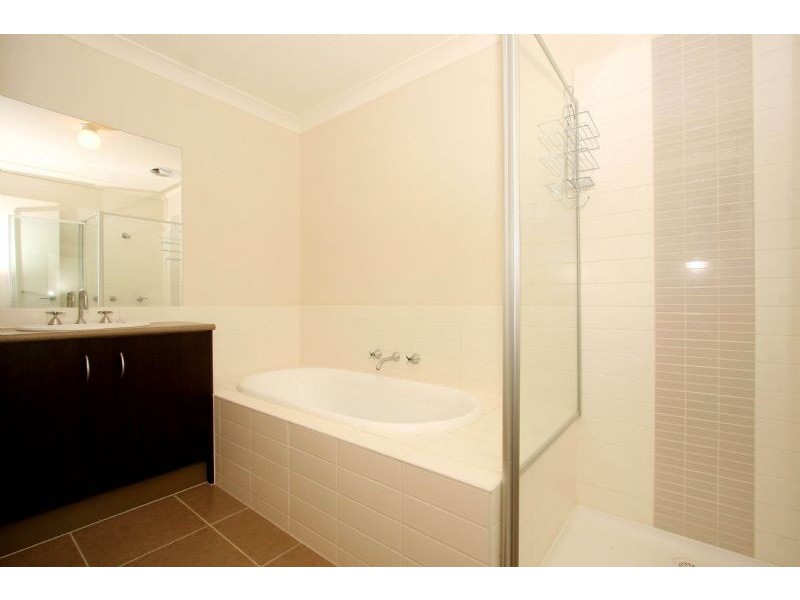 11 Raven Walk, Epping VIC 3076