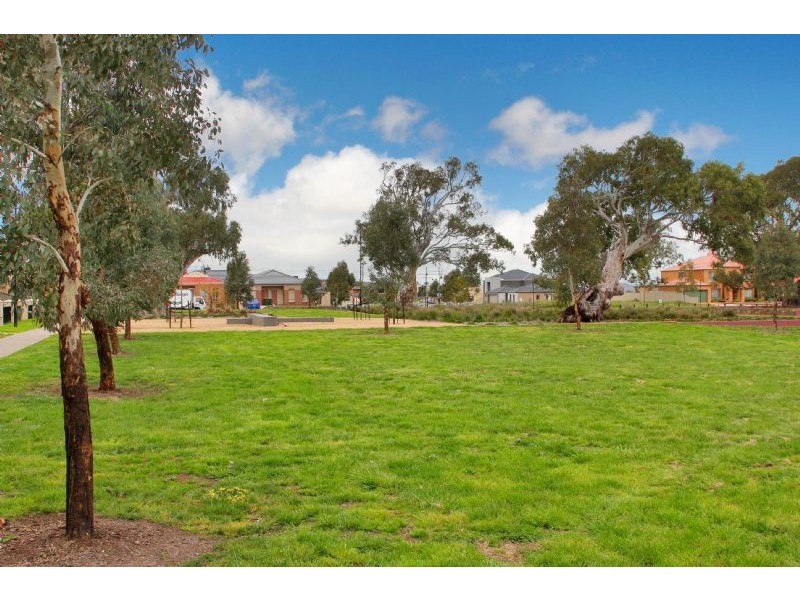 11 Raven Walk, Epping VIC 3076