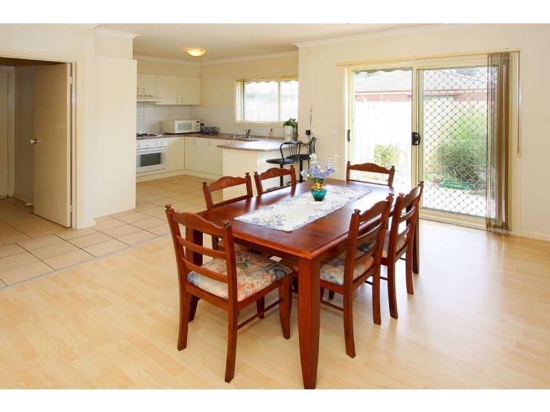 2/4 Payne Place, South Morang VIC 3752