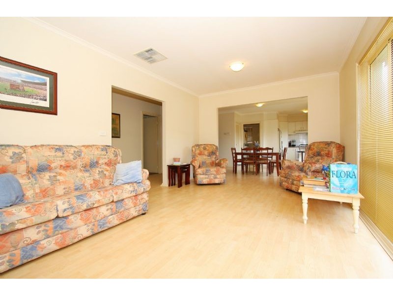 2/4 Payne Place, South Morang VIC 3752