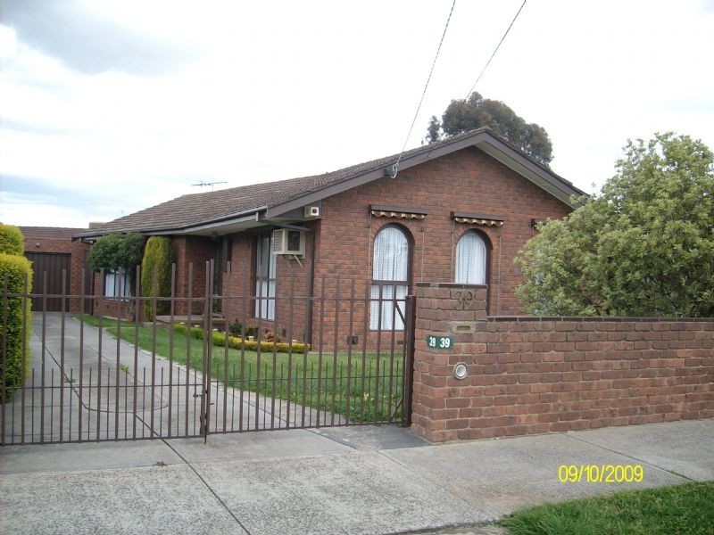 39 Hendersons Road, Epping VIC 3076