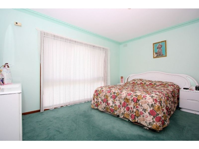 2 Foster Court, Thomastown VIC 3074