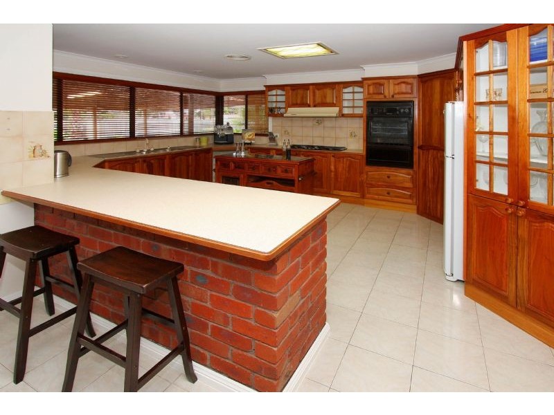 13-15 Paul Crescent, Epping VIC 3076