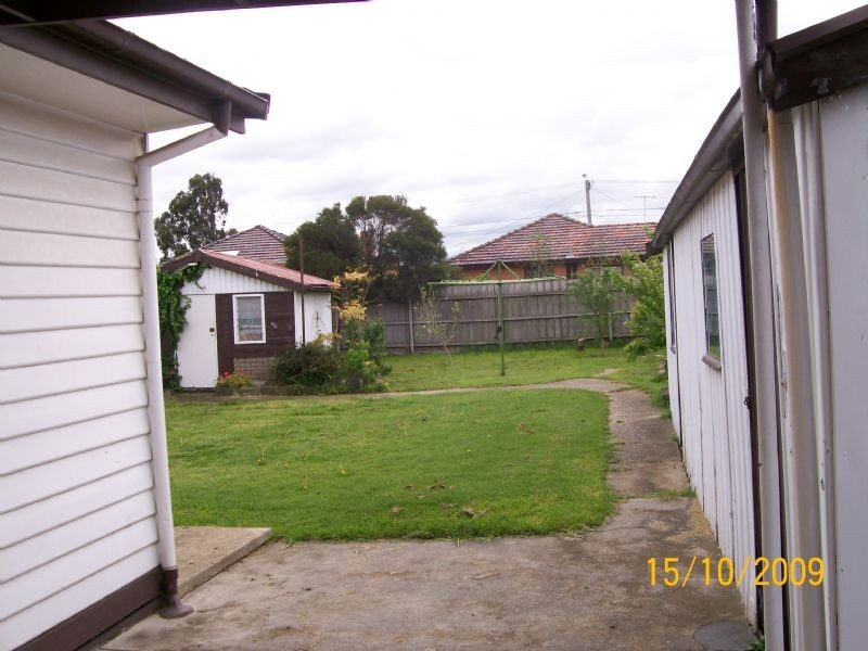 22 Dickens Street, Lalor VIC 3075