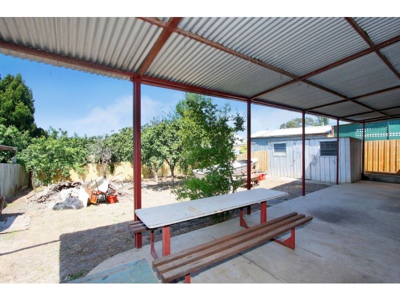 142 Gardenia Road, Lalor VIC 3075