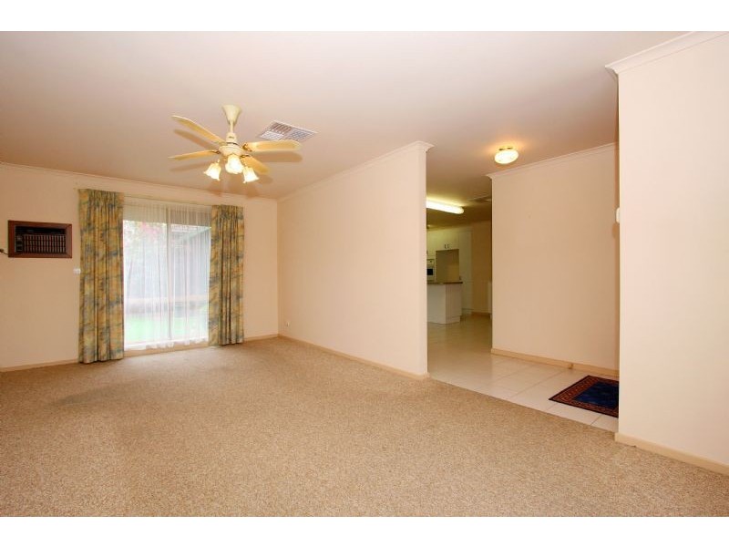 1/14 Carousel Court, Epping VIC 3076