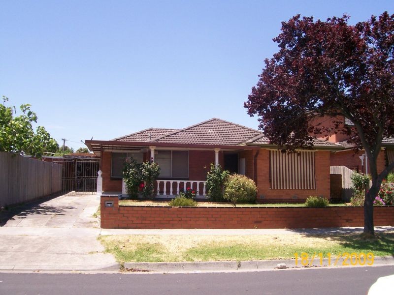 72 Huskisson Avenue, Lalor VIC 3075