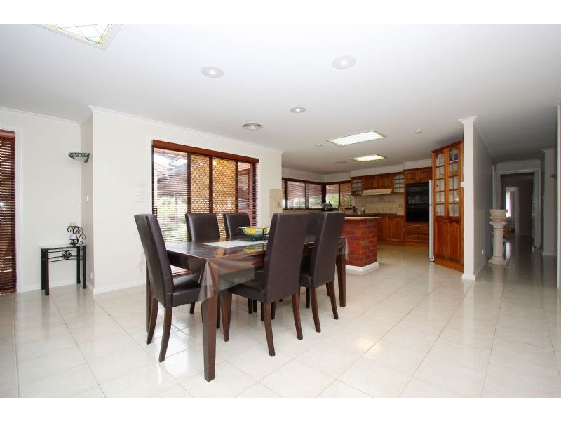 13-15 Paul Crescent, Epping VIC 3076