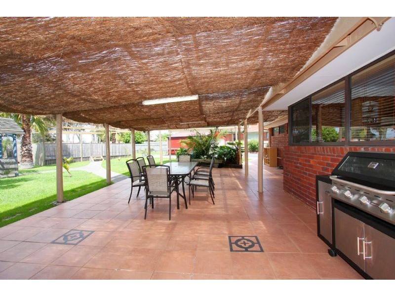 13-15 Paul Crescent, Epping VIC 3076