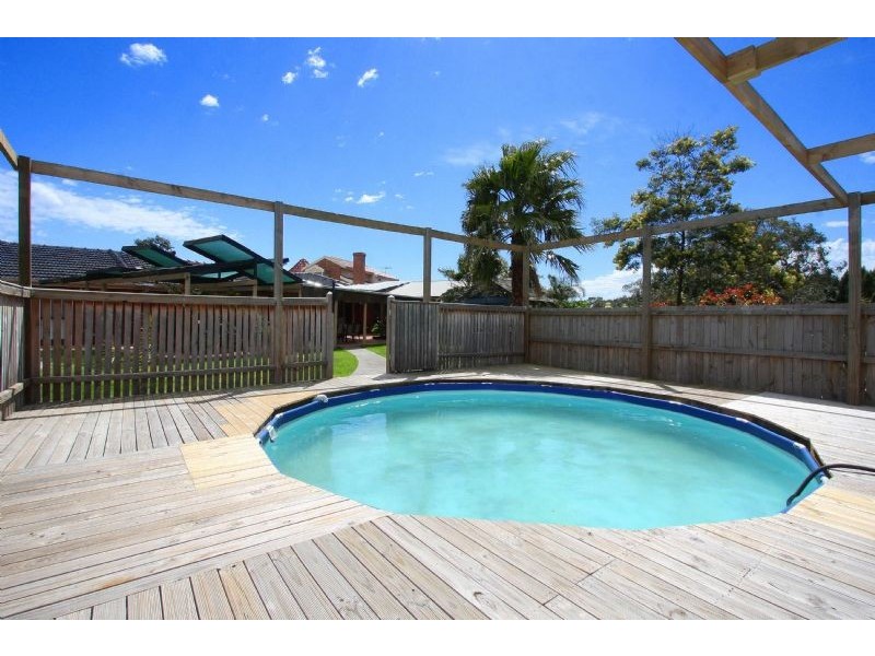 13-15 Paul Crescent, Epping VIC 3076