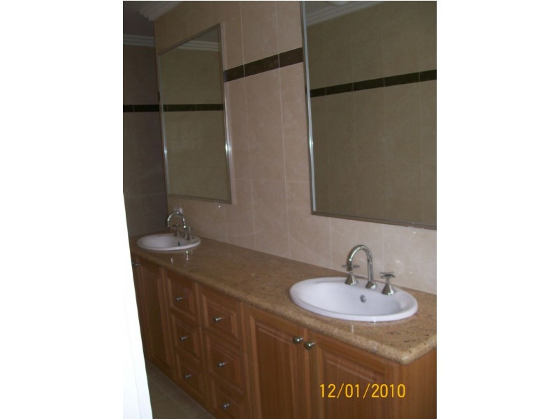 14 Madden Drive, South Morang VIC 3752