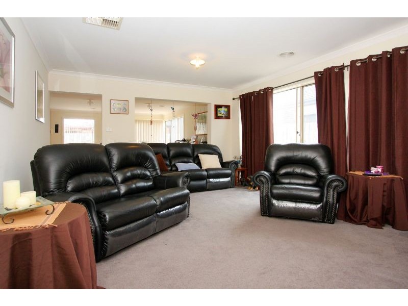 9 Auburn Road, South Morang VIC 3752